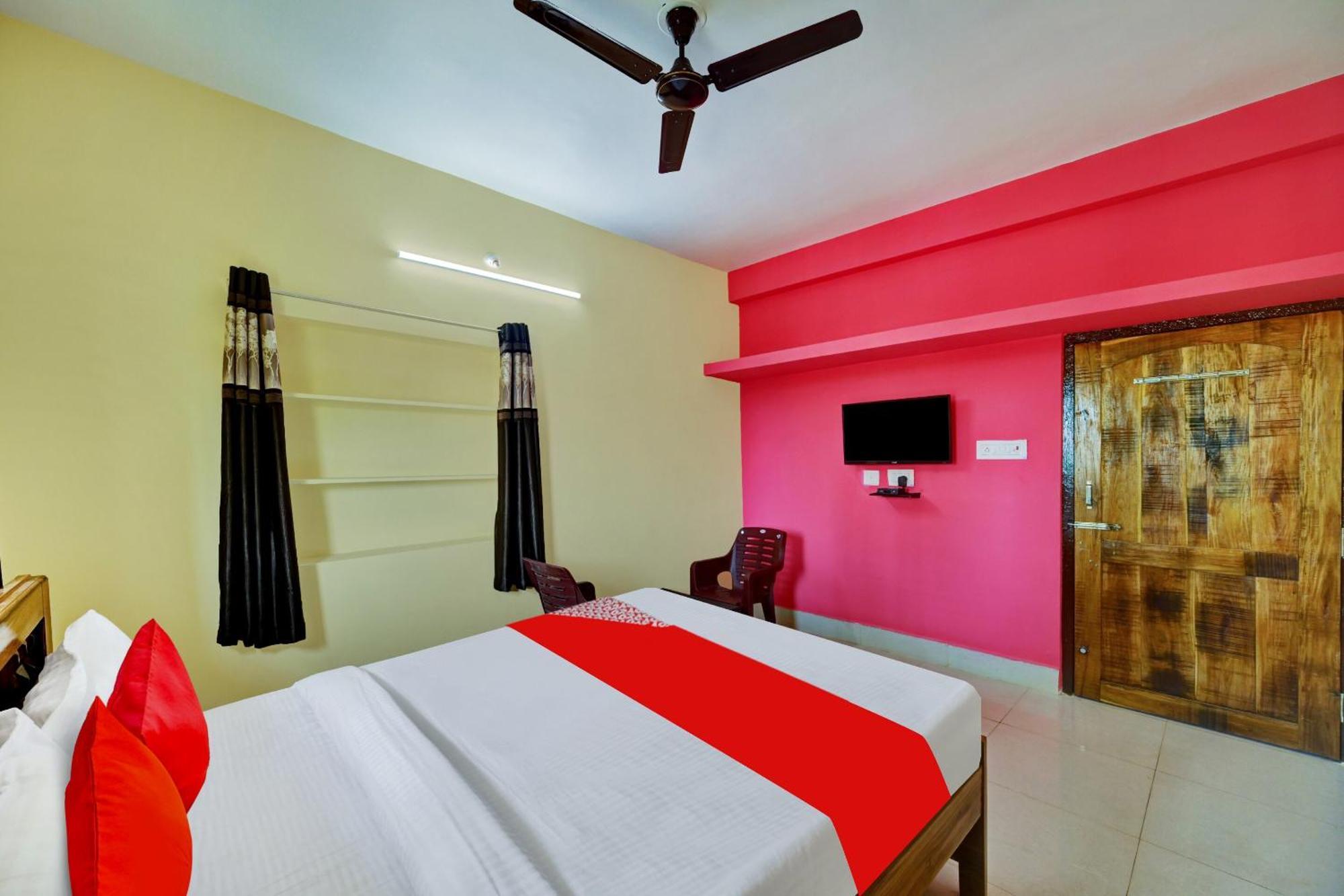 Oyo Flagship 81058 Royal Regalia Hotel Bhubaneswar Buitenkant foto