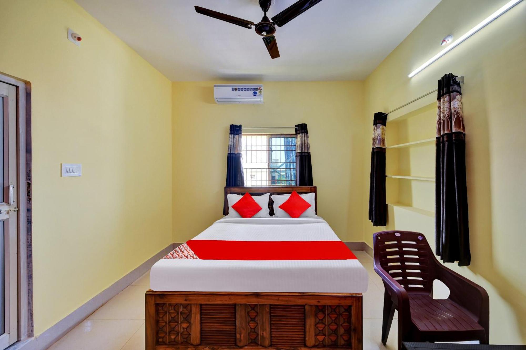 Oyo Flagship 81058 Royal Regalia Hotel Bhubaneswar Buitenkant foto