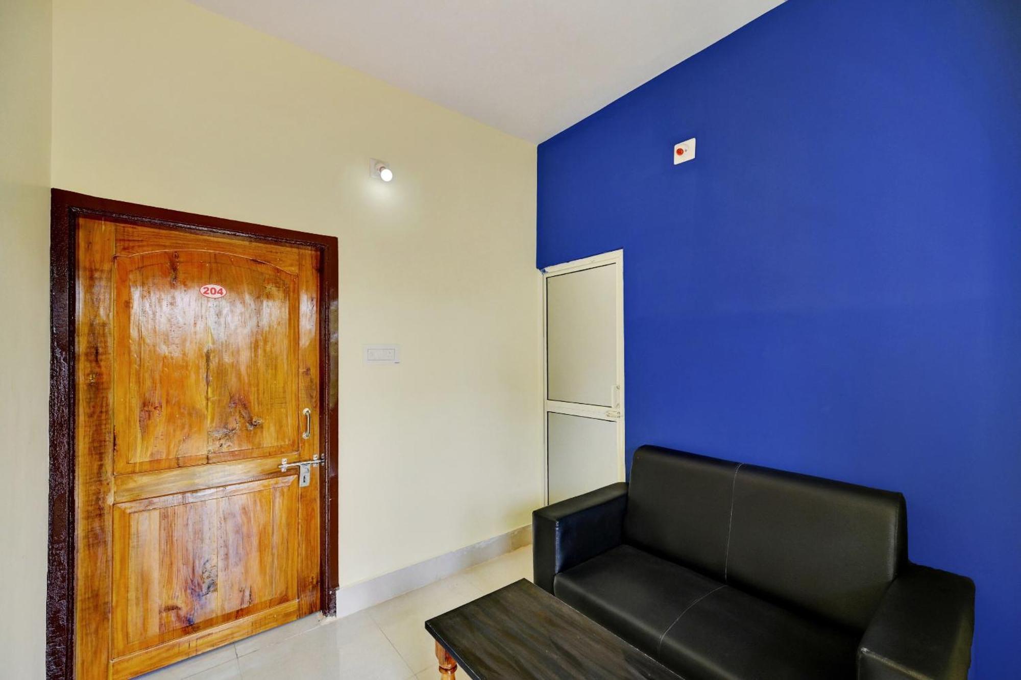 Oyo Flagship 81058 Royal Regalia Hotel Bhubaneswar Buitenkant foto